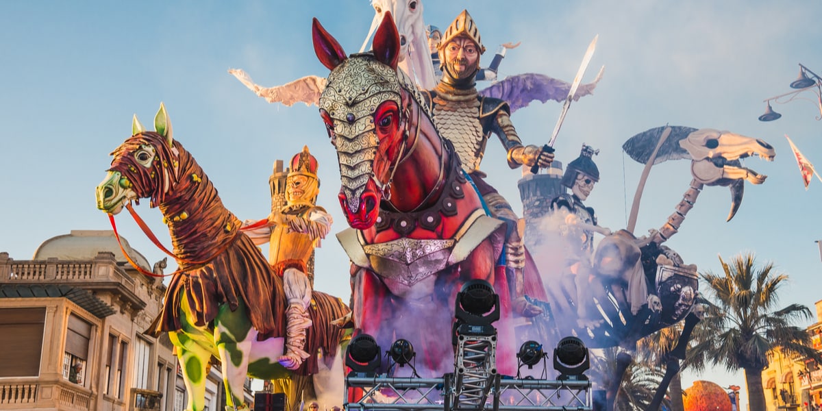 carnevale-di-viareggio_1.jpeg